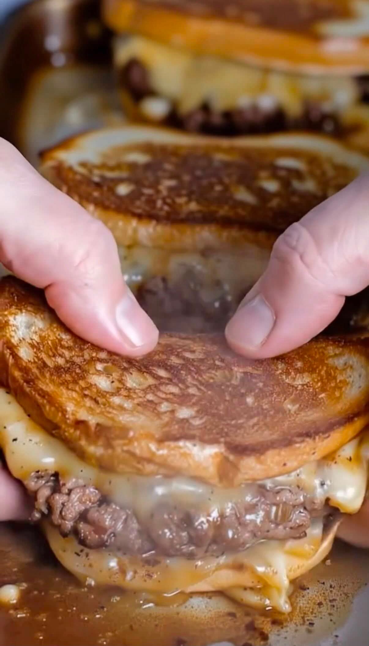Classic Patty Melt Recipe – The Ultimate Crispy Diner-Style Sandwich