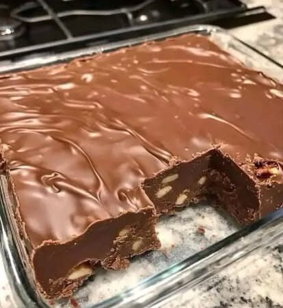 Paula Deen’s 5-Minute Chocolate Fudge: Rich, Creamy, and Ready in No Time