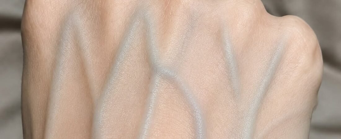 If your veins are visible in your hand, it is a signal of ca…See more