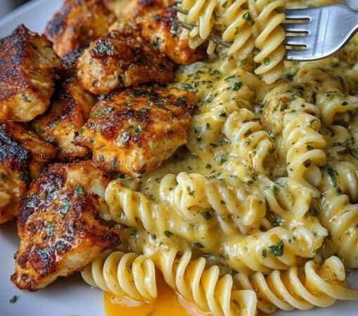  Creamy Cajun Garlic Chicken Strips with Velvety Rotini