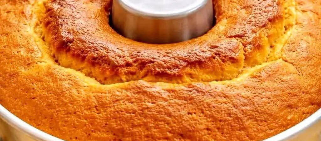 SIMPLE SOFT VANILLA CAKE – THE BEST HOMEMADE FLUFFY VANILLA CAKE