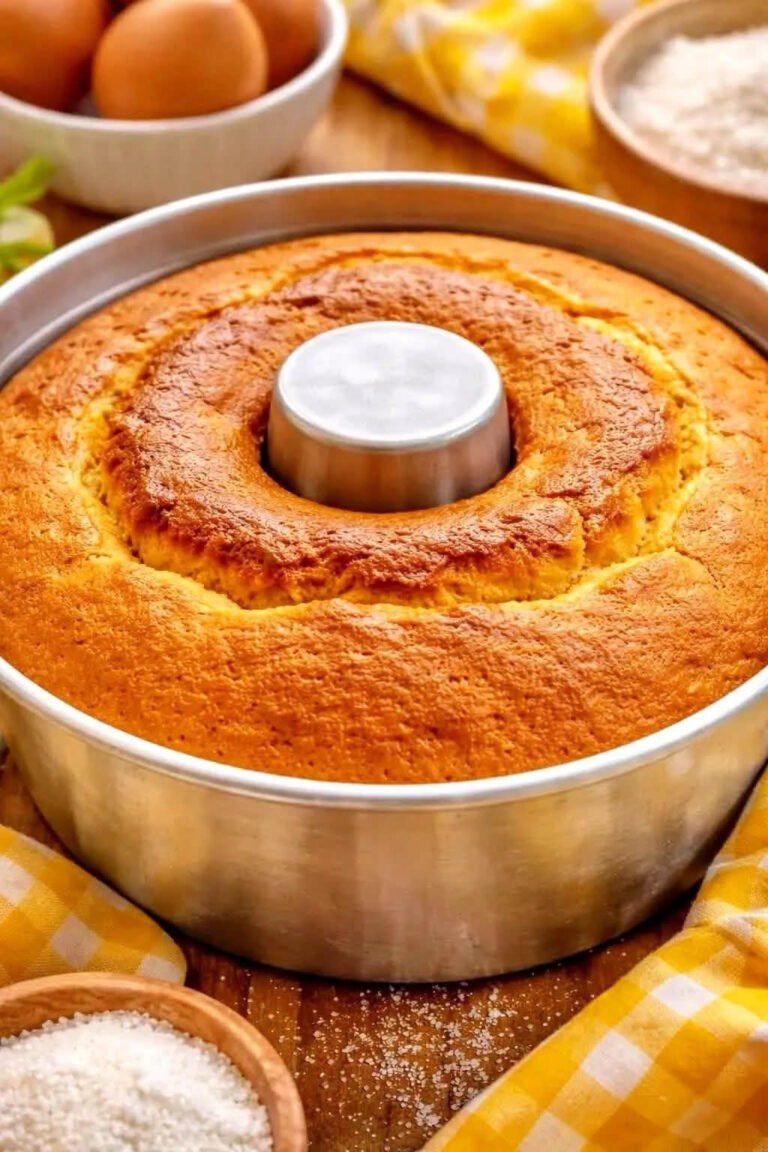 SIMPLE SOFT VANILLA CAKE – THE BEST HOMEMADE FLUFFY VANILLA CAKE