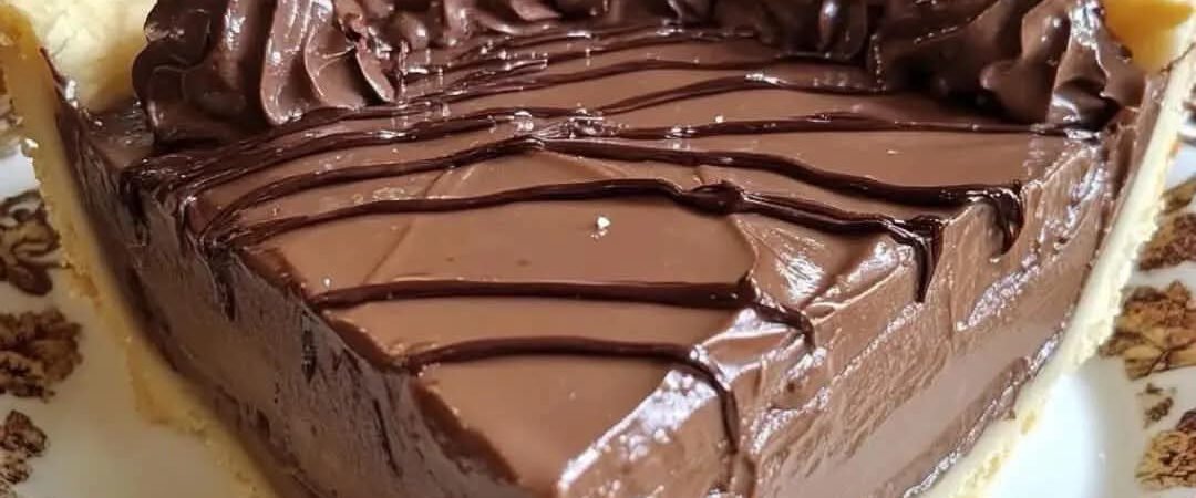 OLD-FASHIONED CHOCOLATE CREAM PIE – CLASSIC HOMEMADE RECIPE