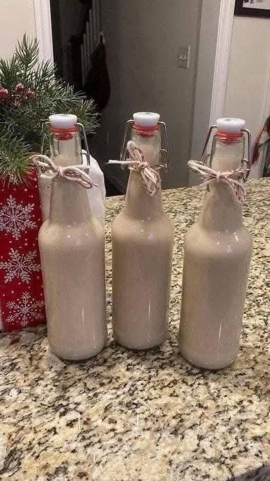 Homemade Baileys for Christmas gifts! It’s 1 tsp cocoa powder, 1 cup heavy whipping cream, 1 cup of whiskey and 1 teaspoon vanilla extract and one 14 ounces can of sweetened condensed milkMust express something to keep getting my recipes….