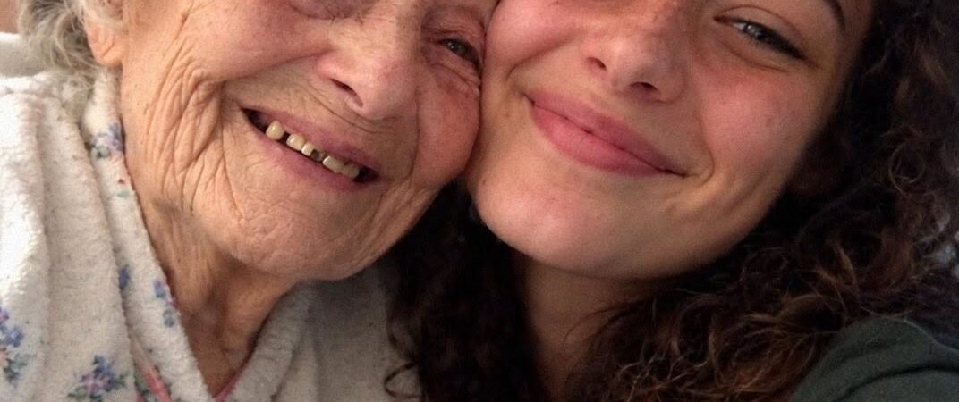 A Woman’s Grandma Saved $1,000 for Her Every Year – When She Went to Withdraw It, the Teller Said, ‘Your Mother Took It All Months Ago’
